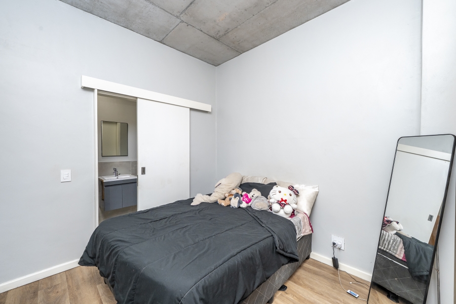 1 Bedroom Property for Sale in Pinelands Western Cape